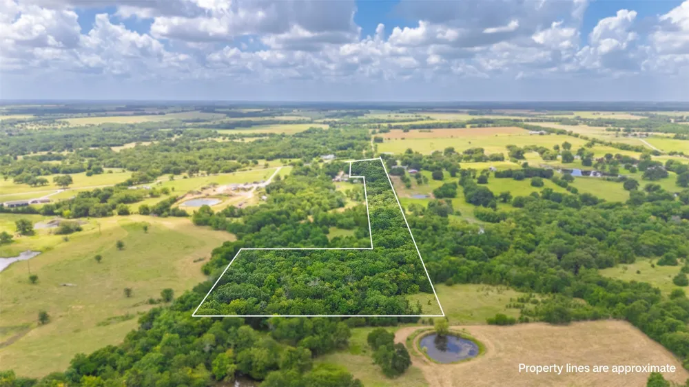 3721 County Road 4040 Whitewright, TX 75491