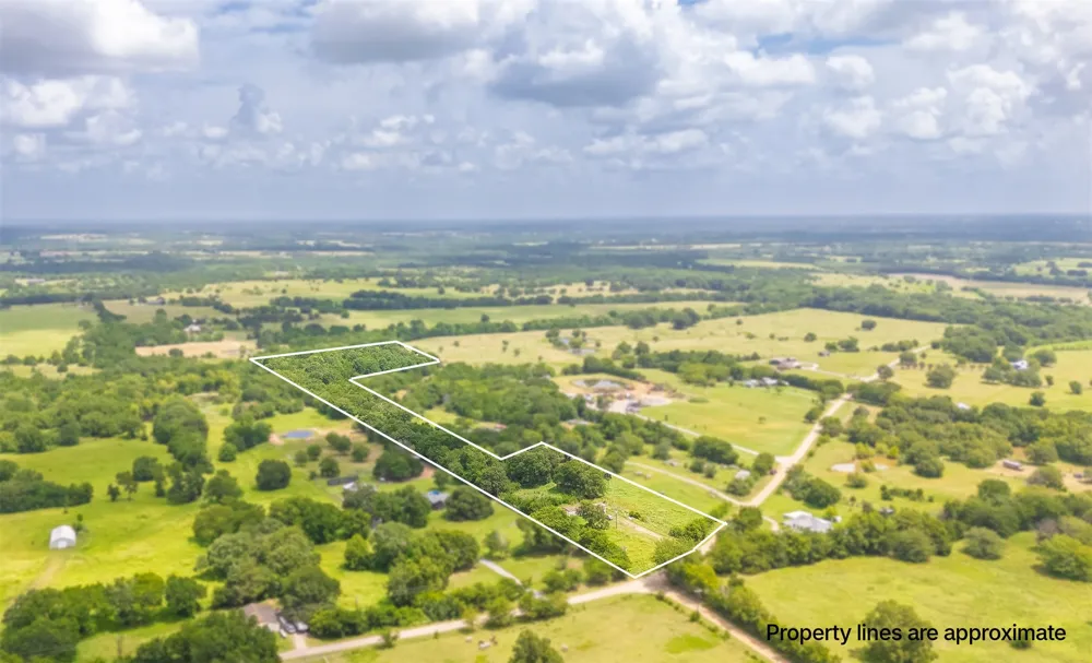 3721 County Road 4040 Whitewright, TX 75491