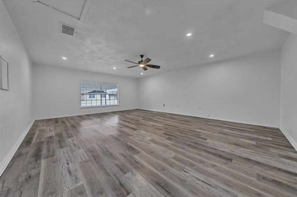 3407 NE 10th Street Mineral Wells, TX 76067