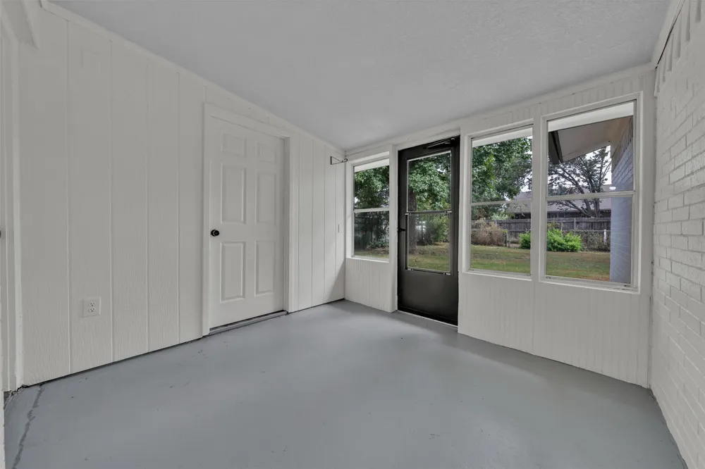 3407 NE 10th Street Mineral Wells, TX 76067