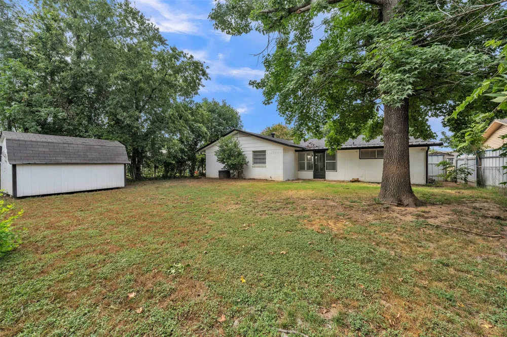 3407 NE 10th Street Mineral Wells, TX 76067