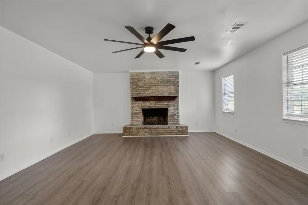 257 Private Rd 7219 Wills Point, TX 75169