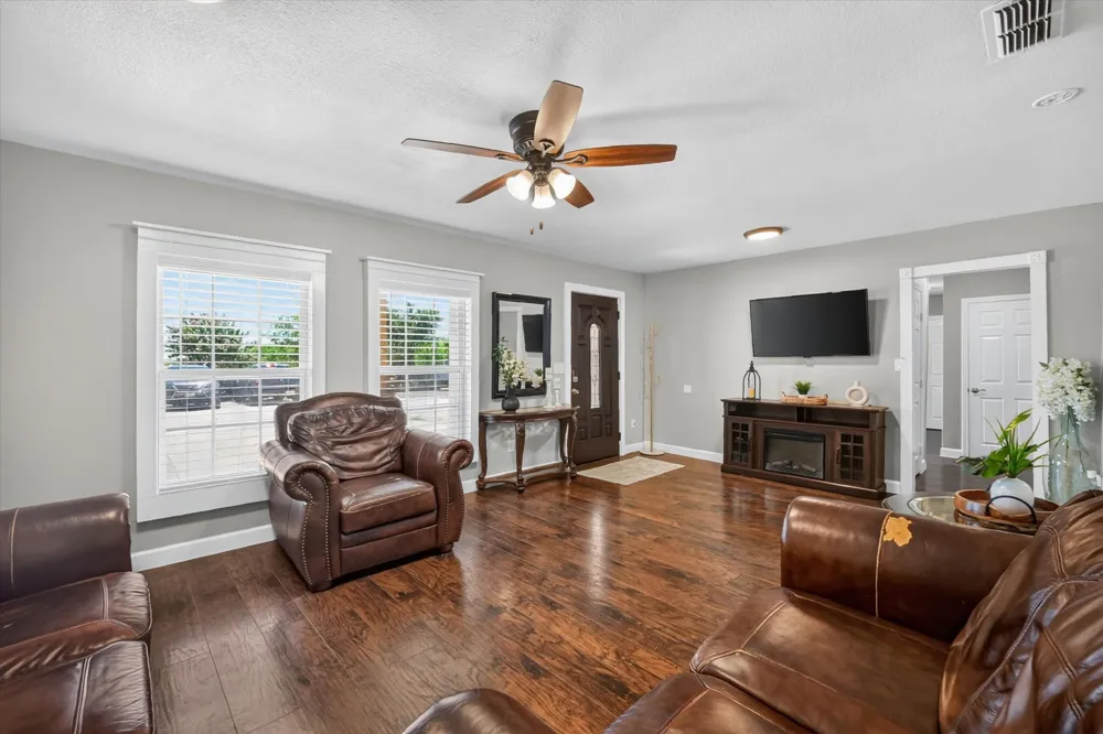 7725 FM 2164 Sanger, TX 76266