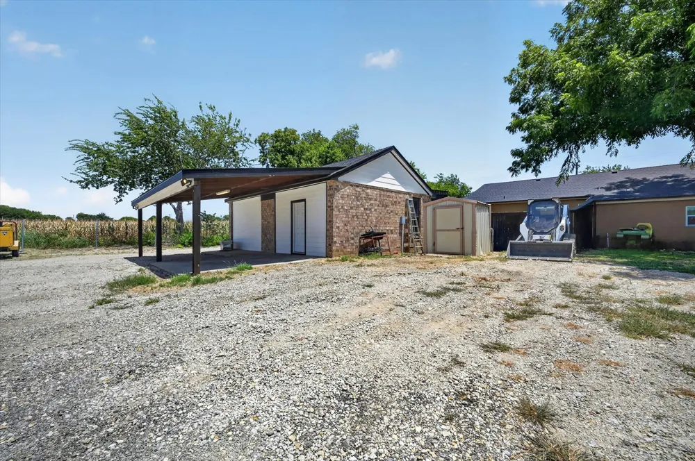 7725 FM 2164 Sanger, TX 76266