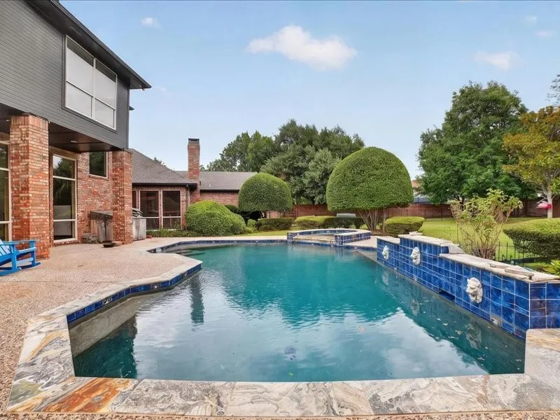 5201 Windjammer Road Plano, TX 75093