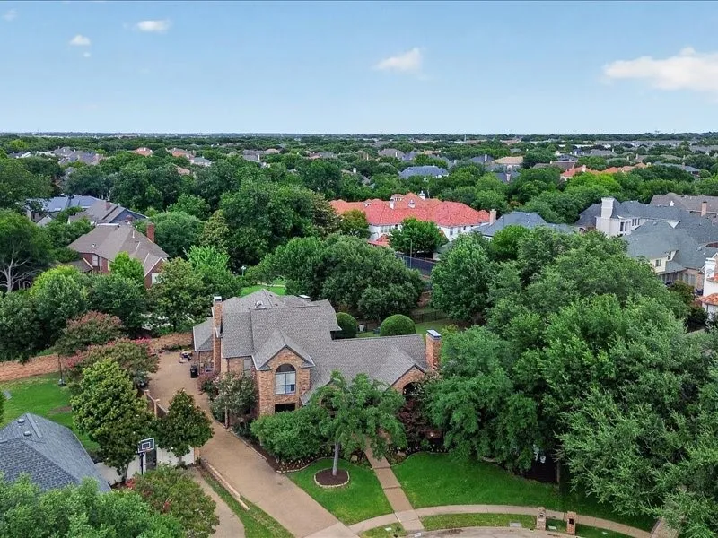 5201 Windjammer Road Plano, TX 75093