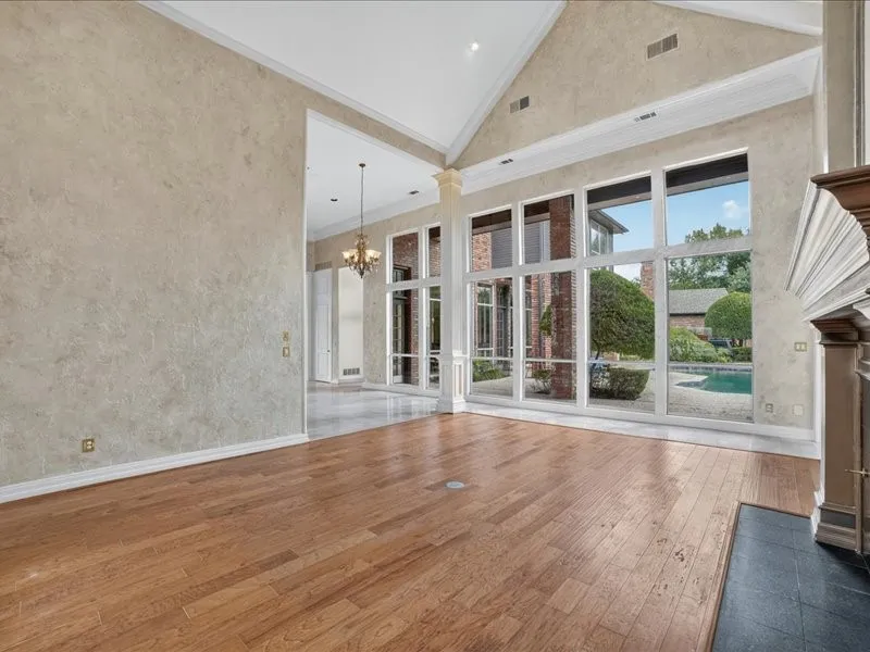 5201 Windjammer Road Plano, TX 75093