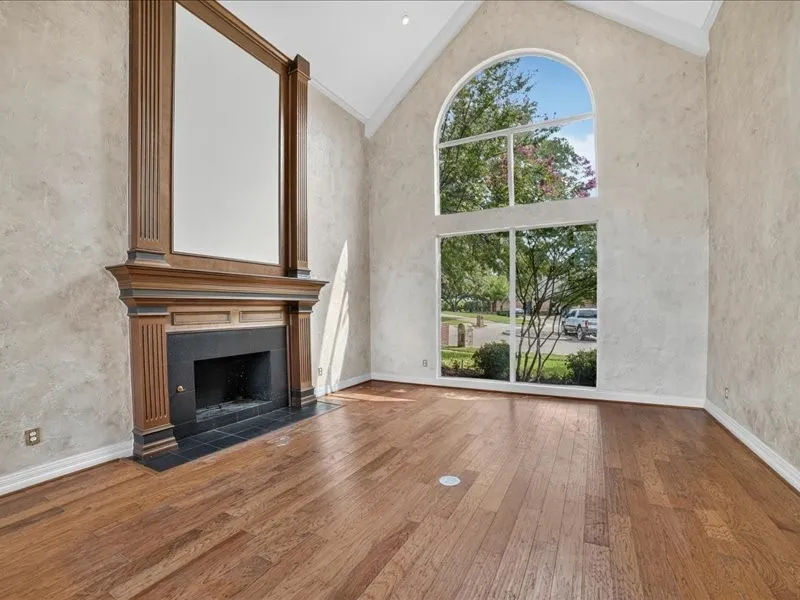 5201 Windjammer Road Plano, TX 75093