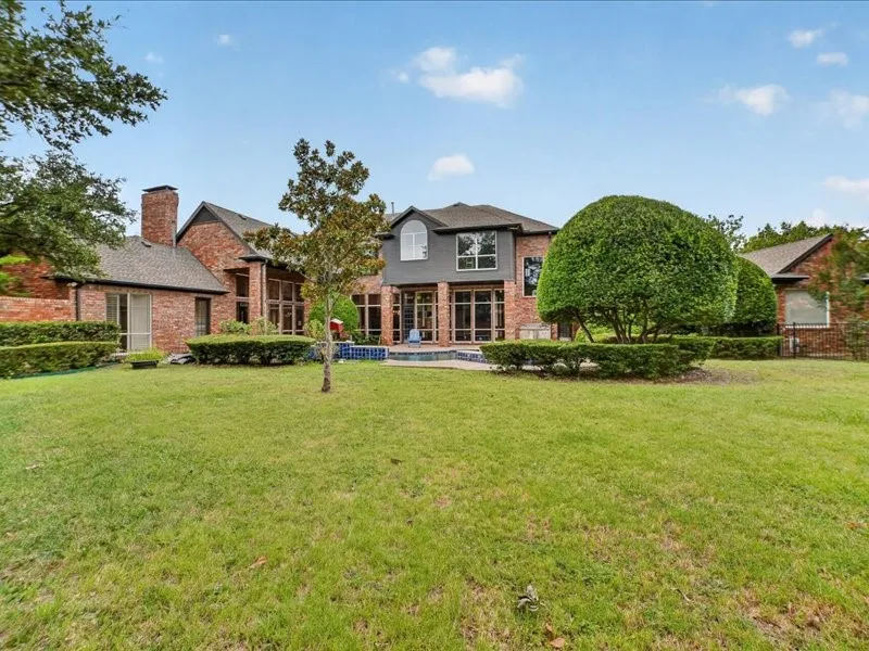 5201 Windjammer Road Plano, TX 75093