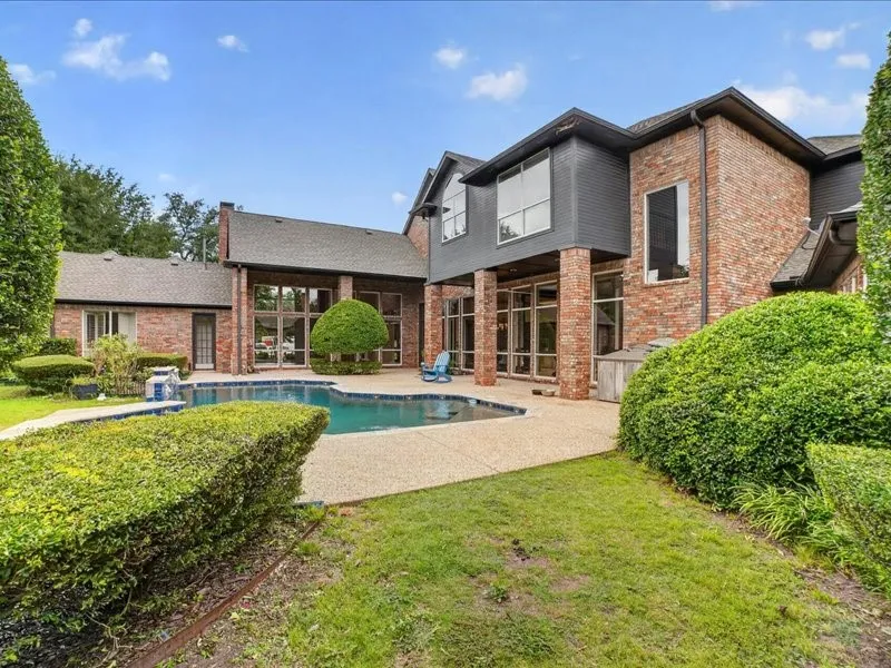 5201 Windjammer Road Plano, TX 75093