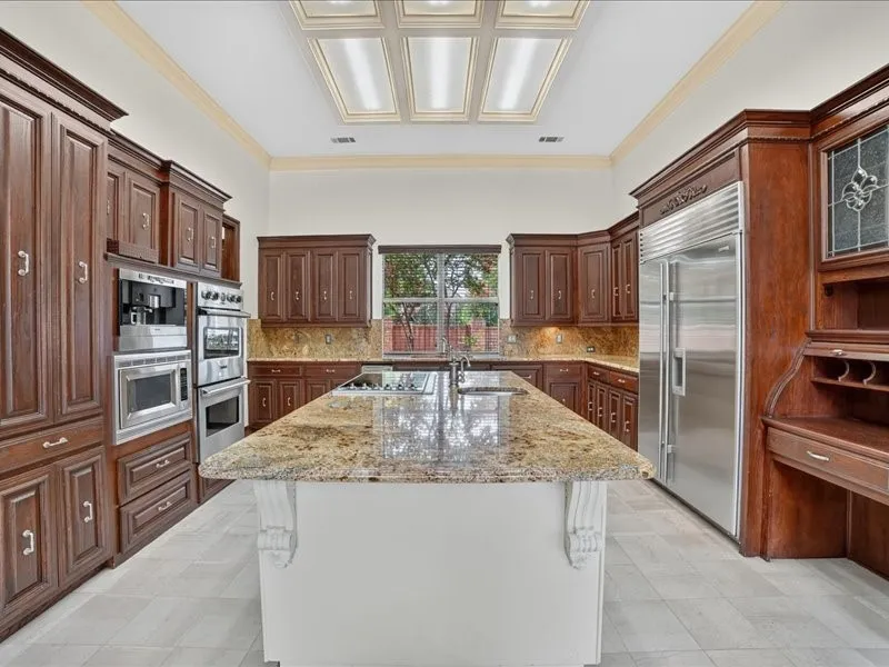 5201 Windjammer Road Plano, TX 75093