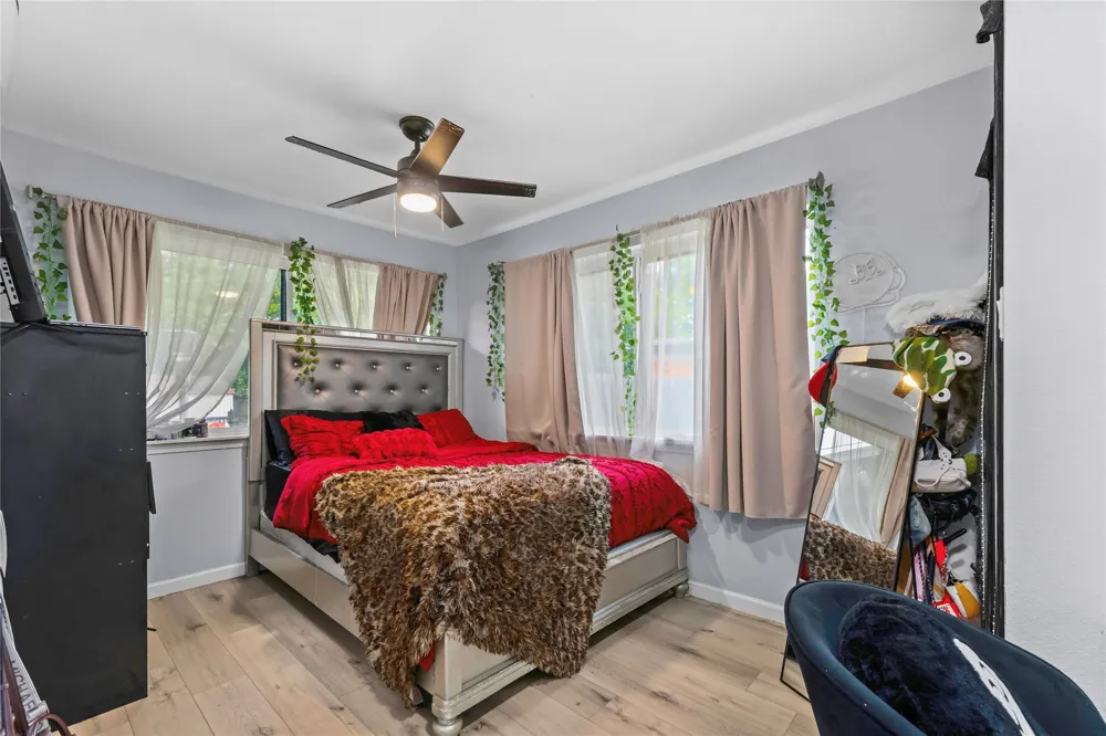 8128 Newman Drive North Richland Hills, TX 76180