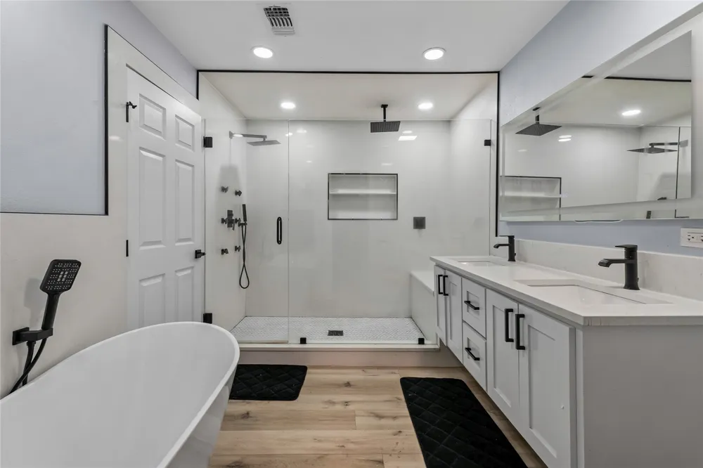 8128 Newman Drive North Richland Hills, TX 76180