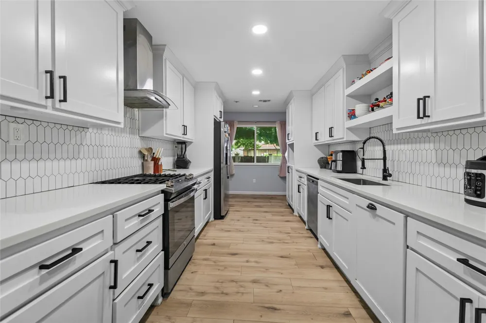 8128 Newman Drive North Richland Hills, TX 76180