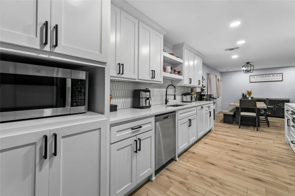 8128 Newman Drive North Richland Hills, TX 76180