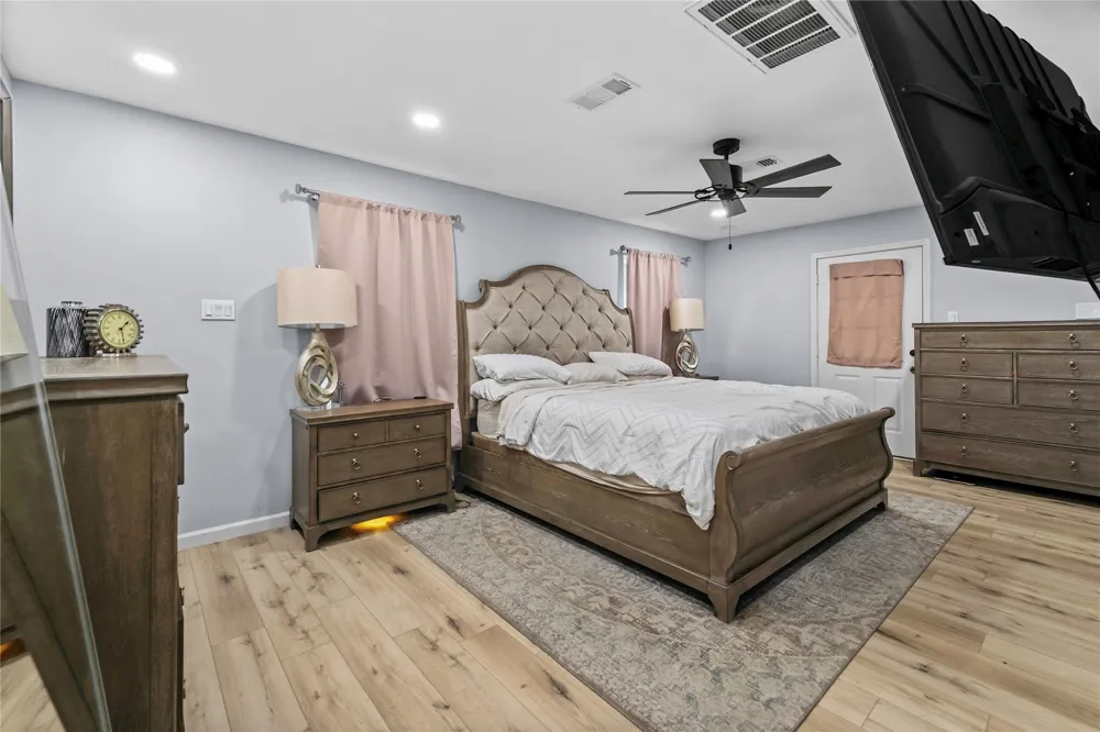 8128 Newman Drive North Richland Hills, TX 76180
