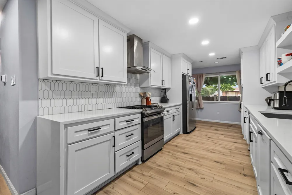8128 Newman Drive North Richland Hills, TX 76180