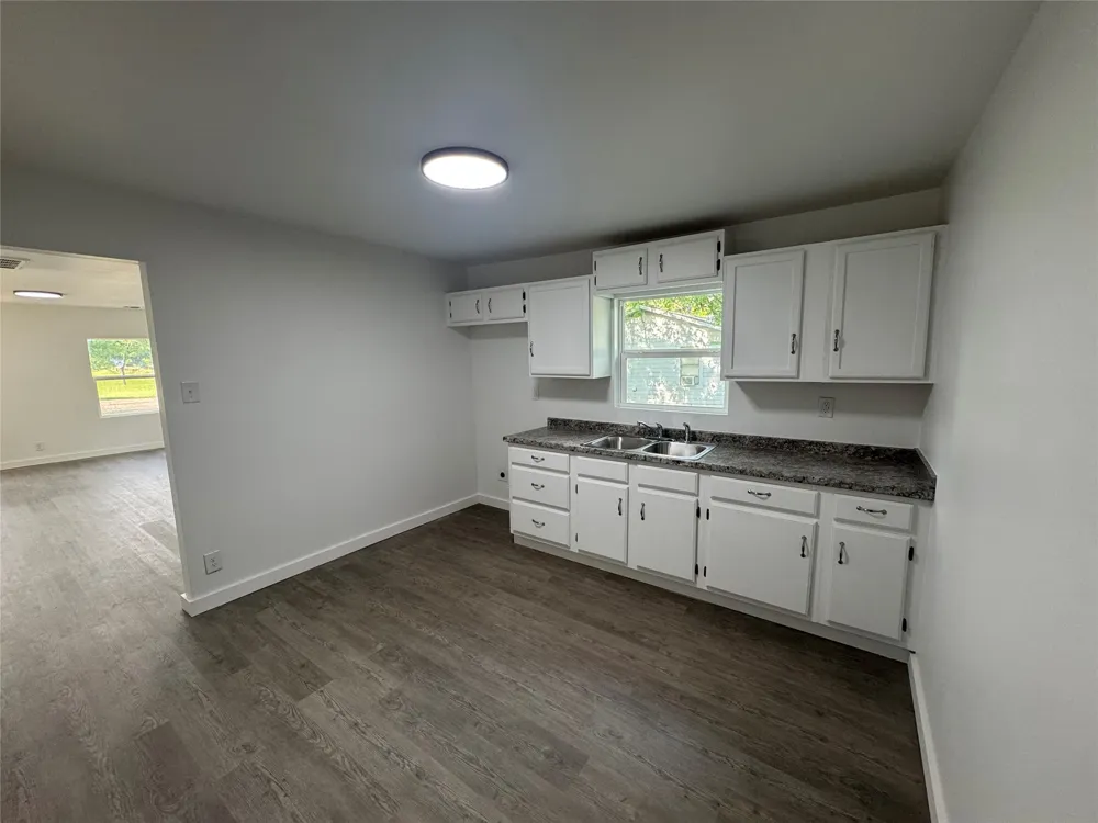 606 W Wolfe Street Grand Saline, TX 75140