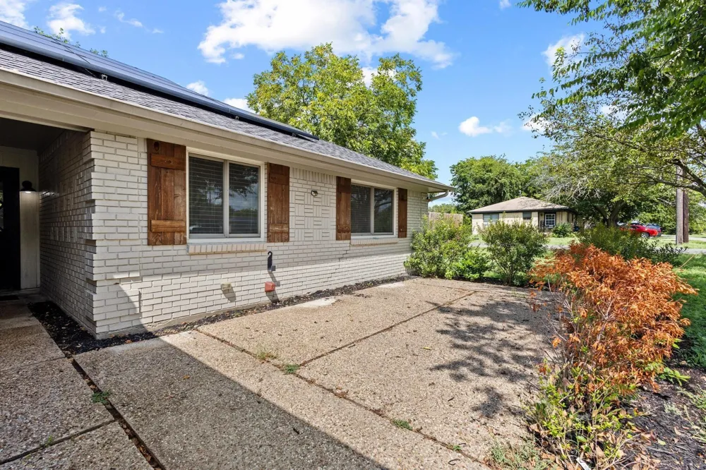 878 Main Drive Van Alstyne, TX 75495