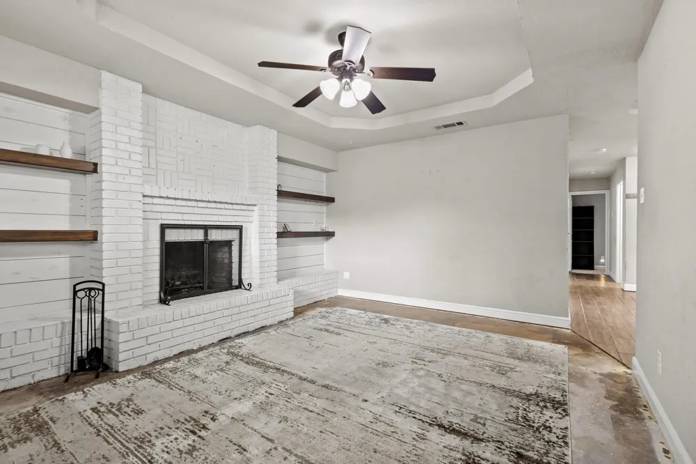 878 Main Drive Van Alstyne, TX 75495