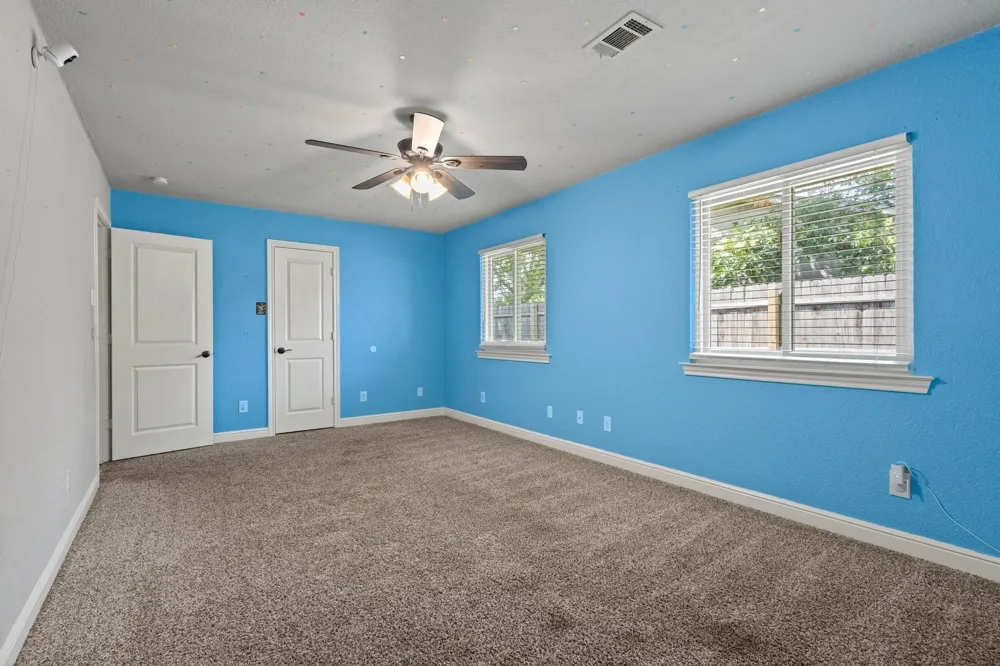 878 Main Drive Van Alstyne, TX 75495