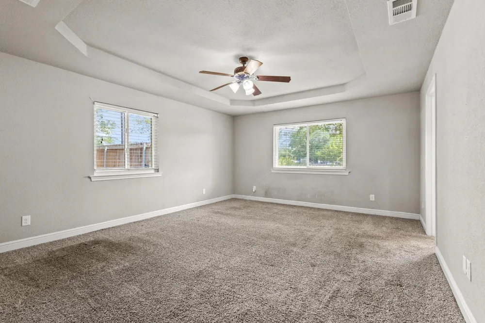 878 Main Drive Van Alstyne, TX 75495