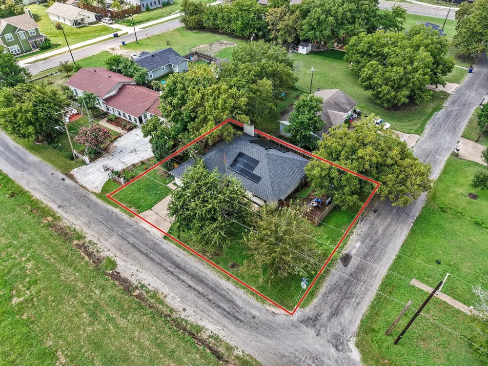 878 Main Drive Van Alstyne, TX 75495