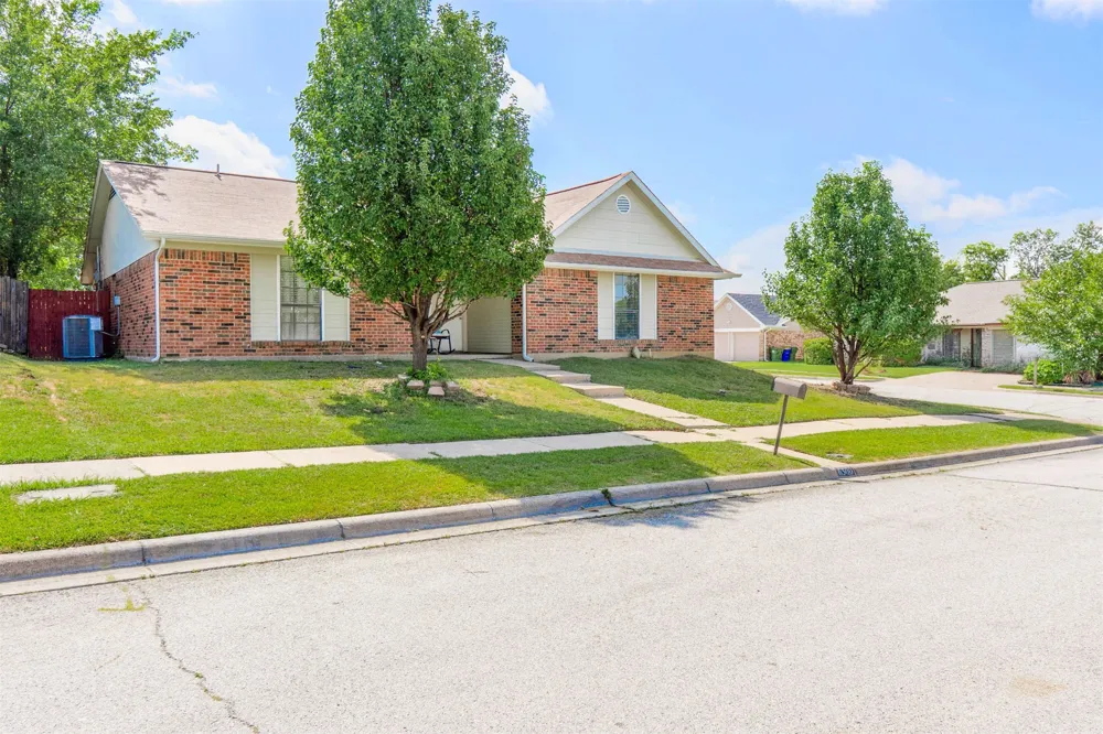 6500 Hughes Drive Watauga, TX 76148
