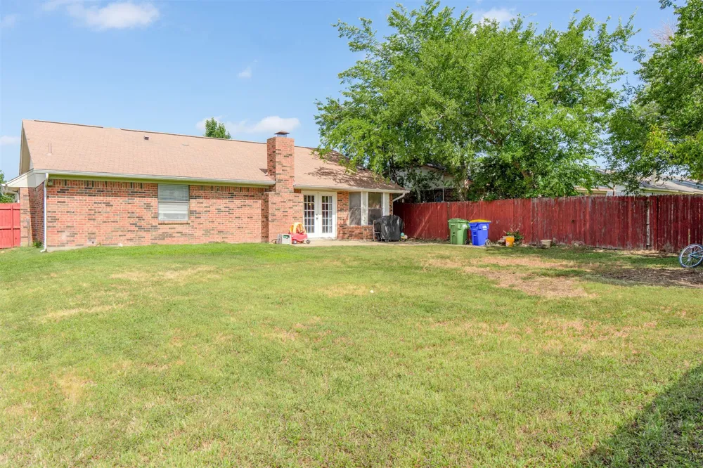 6500 Hughes Drive Watauga, TX 76148