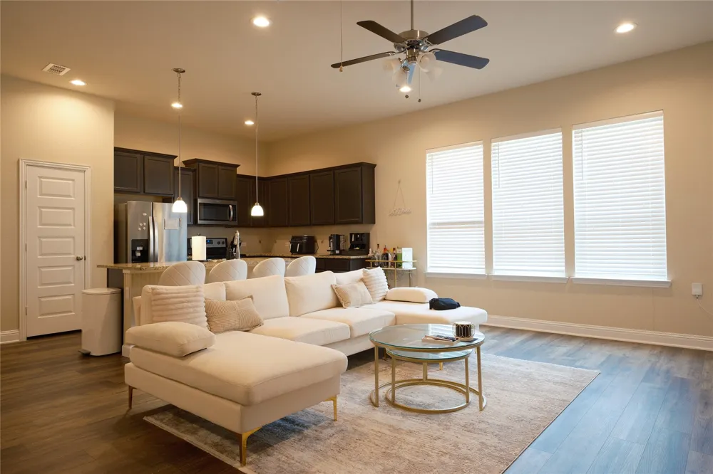 1936 Bel Air Drive Arlington, TX 76010