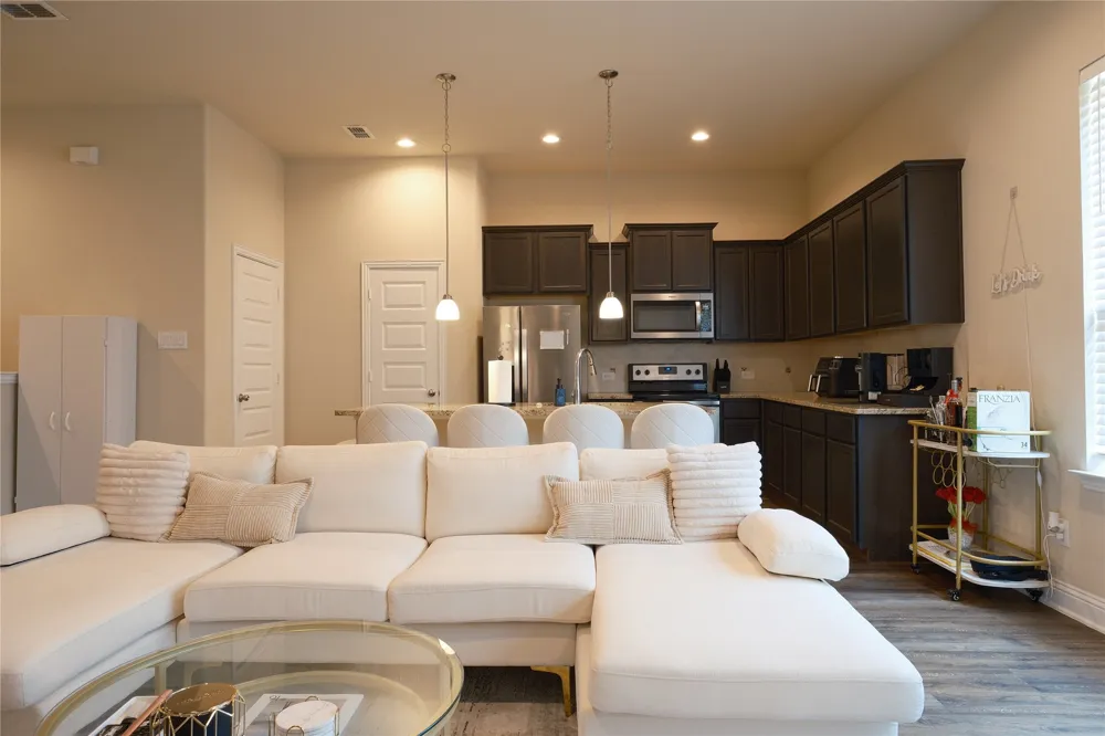 1936 Bel Air Drive Arlington, TX 76010