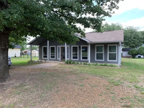 411 Cimarron Trail