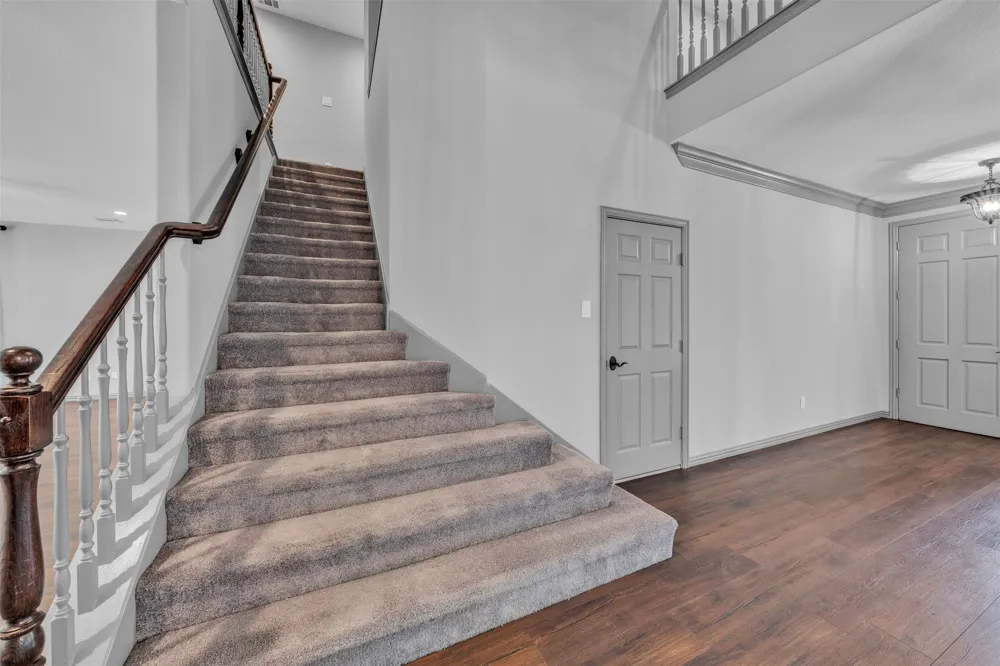 2417 Bonham Trail Grapevine, TX 76051