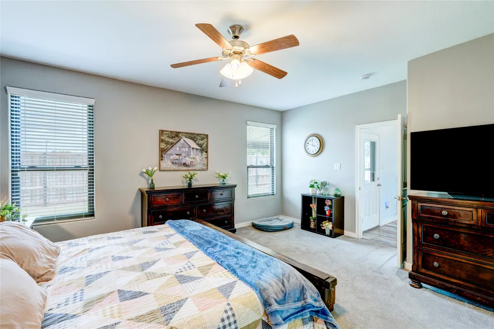 1201 Meadowlakes Azle, TX 76020