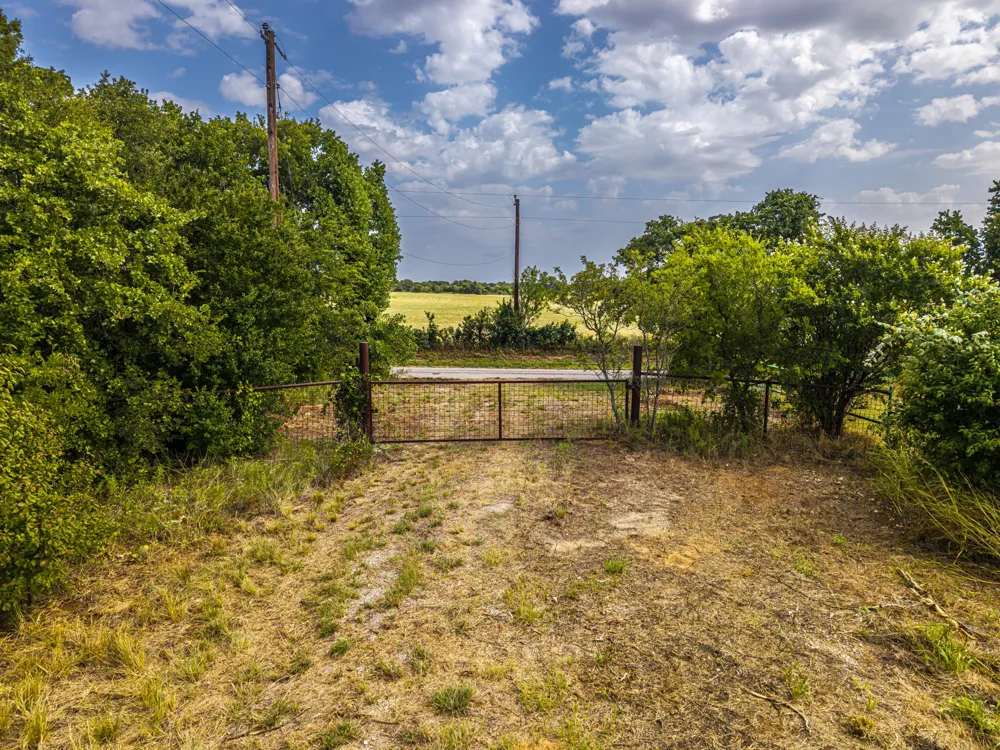 1475 County Road 3838 Bridgeport, TX 76426