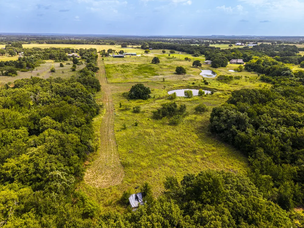 1475 County Road 3838 Bridgeport, TX 76426