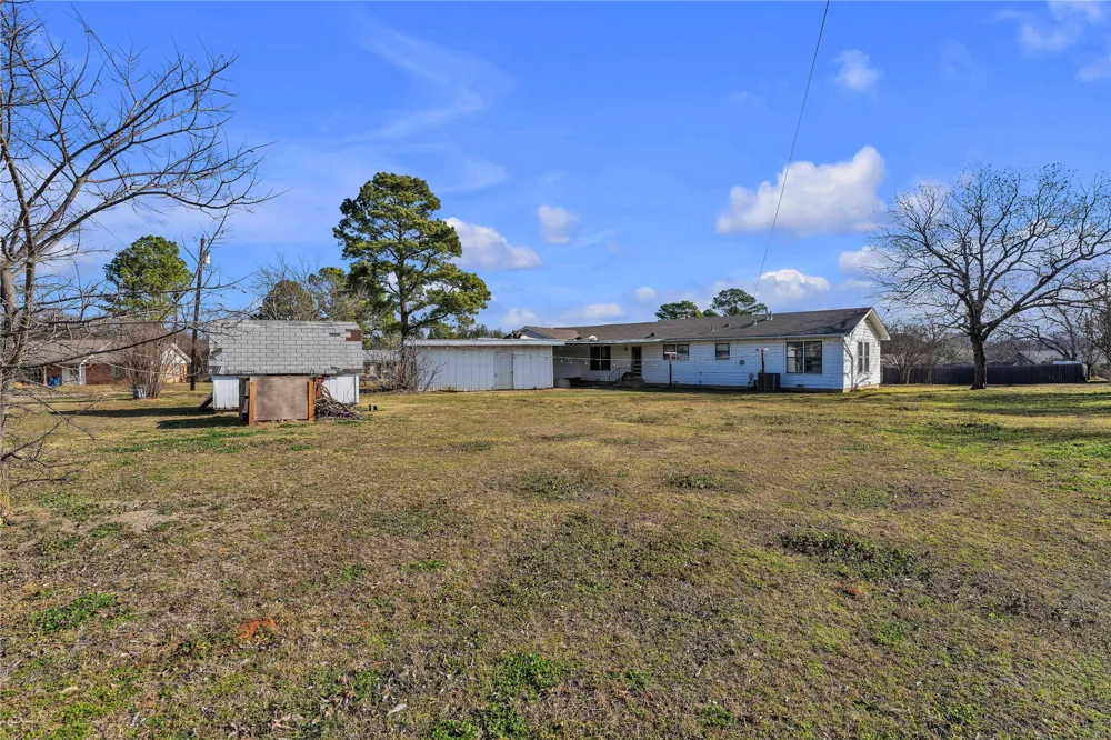 100 Rosedale Avenue Keene, TX 76059