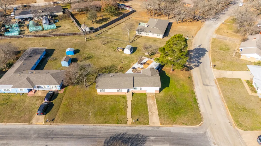 100 Rosedale Avenue Keene, TX 76059
