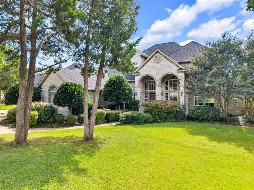 2201 Somerset Midlothian, TX 76065