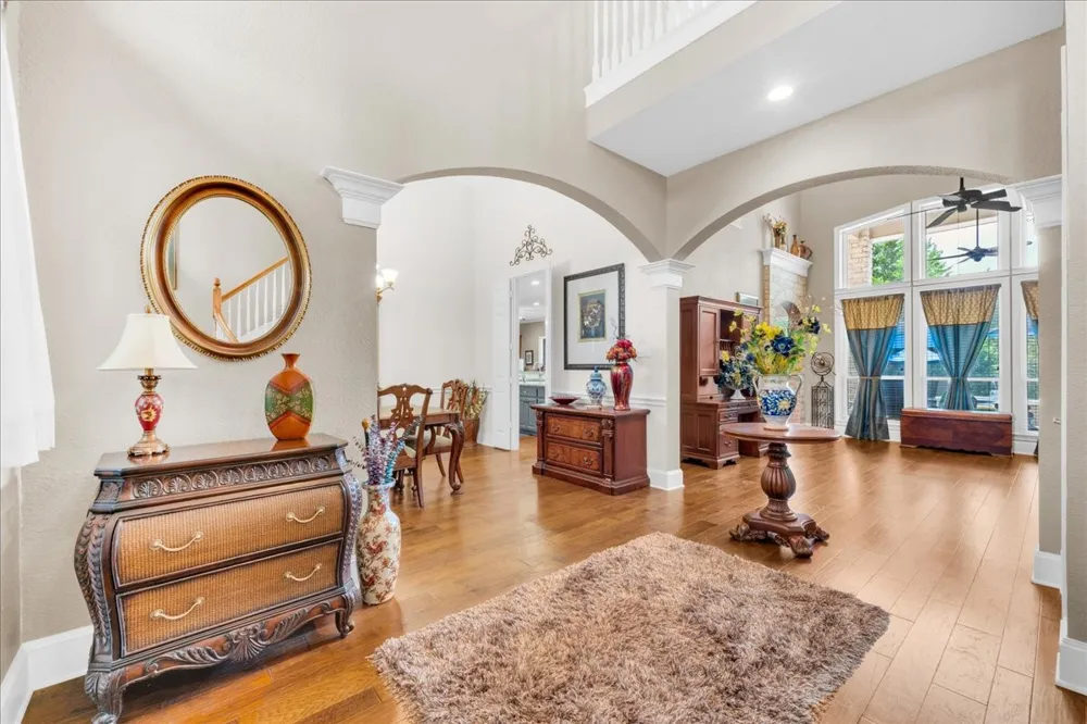 2201 Somerset Midlothian, TX 76065