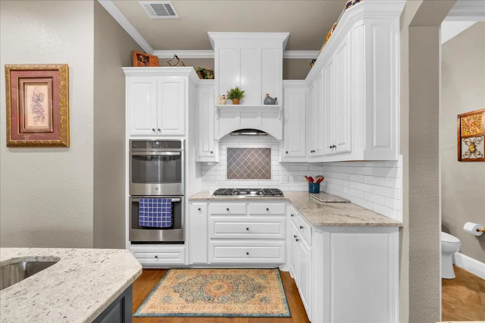 2201 Somerset Midlothian, TX 76065
