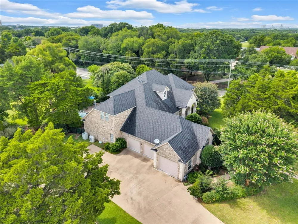 2201 Somerset Midlothian, TX 76065