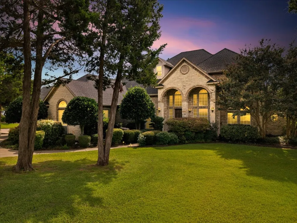 2201 Somerset Midlothian, TX 76065