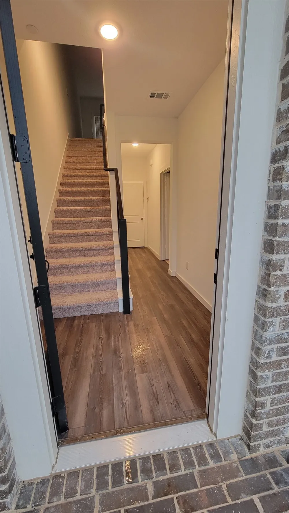 2739 Levee Lane Lewisville, TX 75067