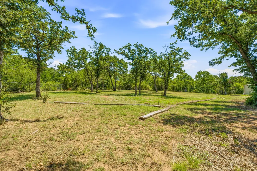 1513 Mimosa Circle Graham, TX 76450