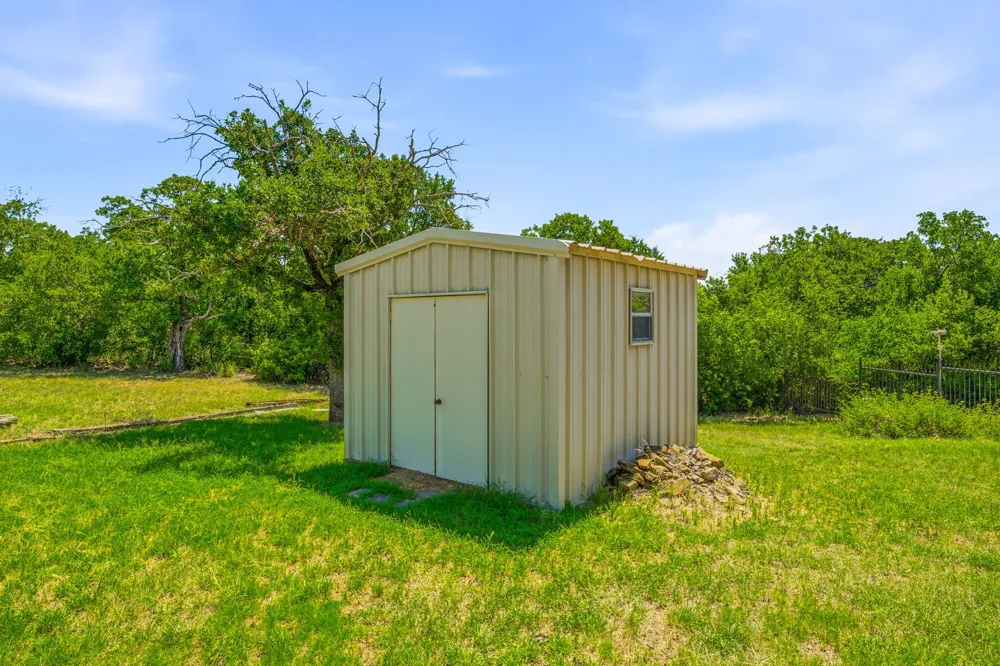 1513 Mimosa Circle Graham, TX 76450
