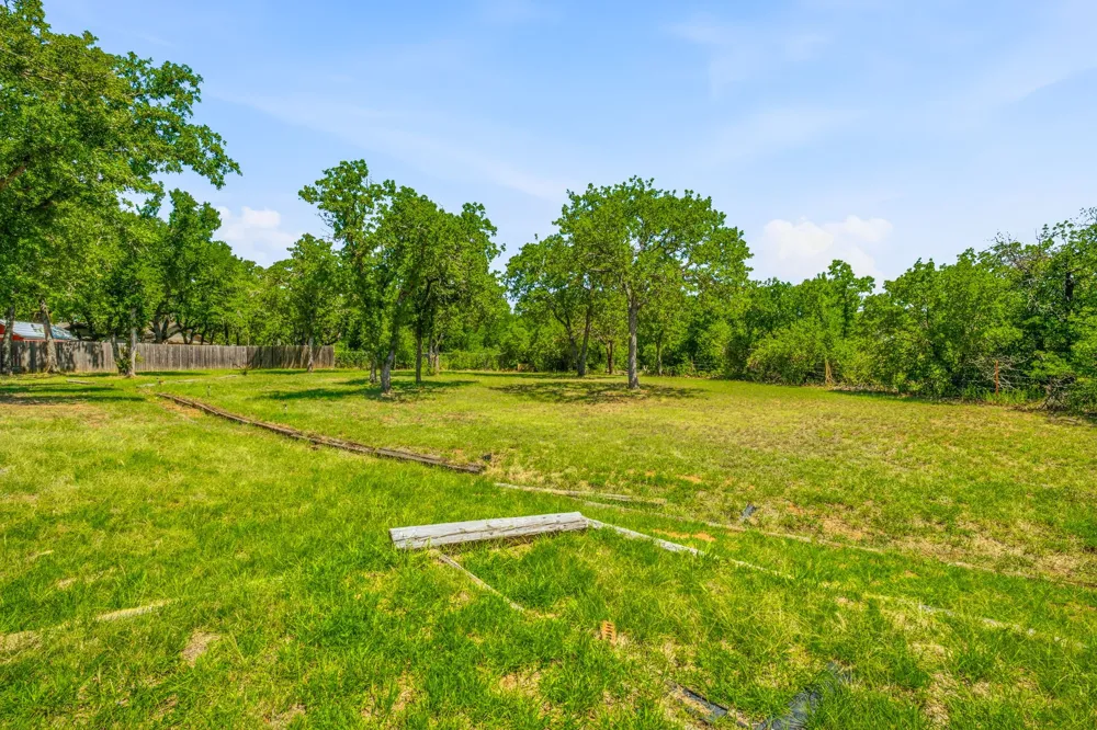 1513 Mimosa Circle Graham, TX 76450