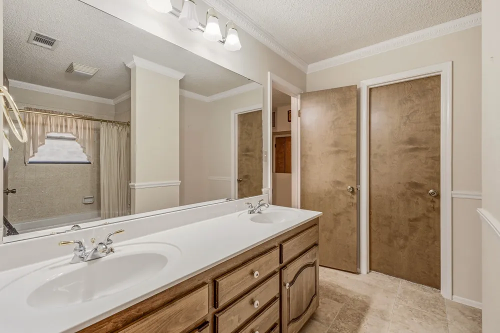 1513 Mimosa Circle Graham, TX 76450