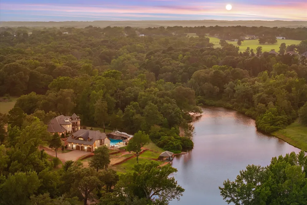 15381 County Road 463 Lindale, TX 75771