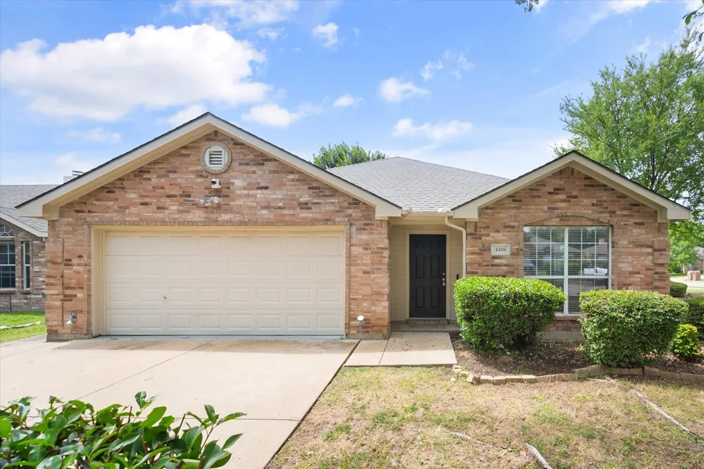 4406 Fox Meadows Lane Mansfield, TX 76063